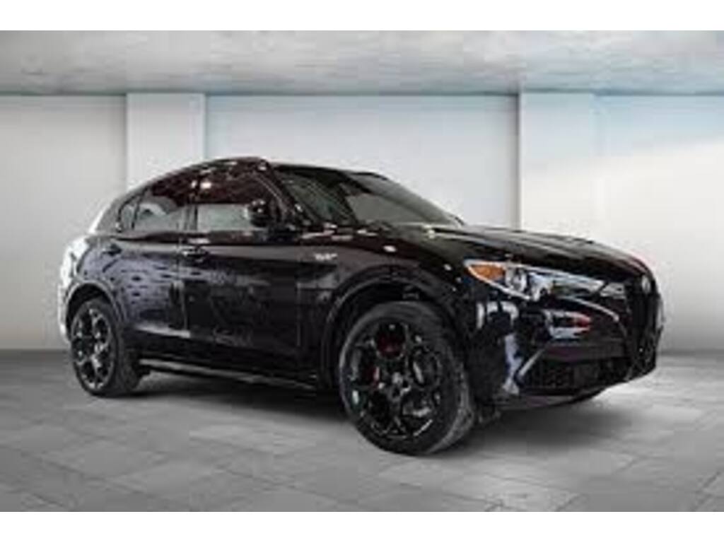 2023 Alfa Romeo Stelvio Ti Veloce AWD, 温哥华, 全款车