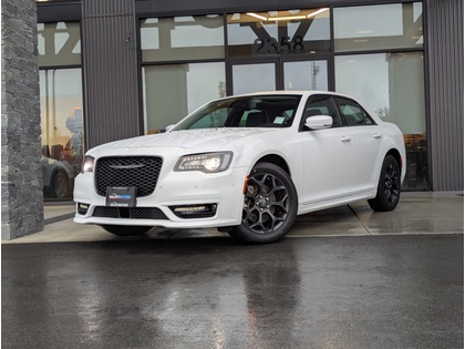 2023 Chrysler 300 Touring L AWD