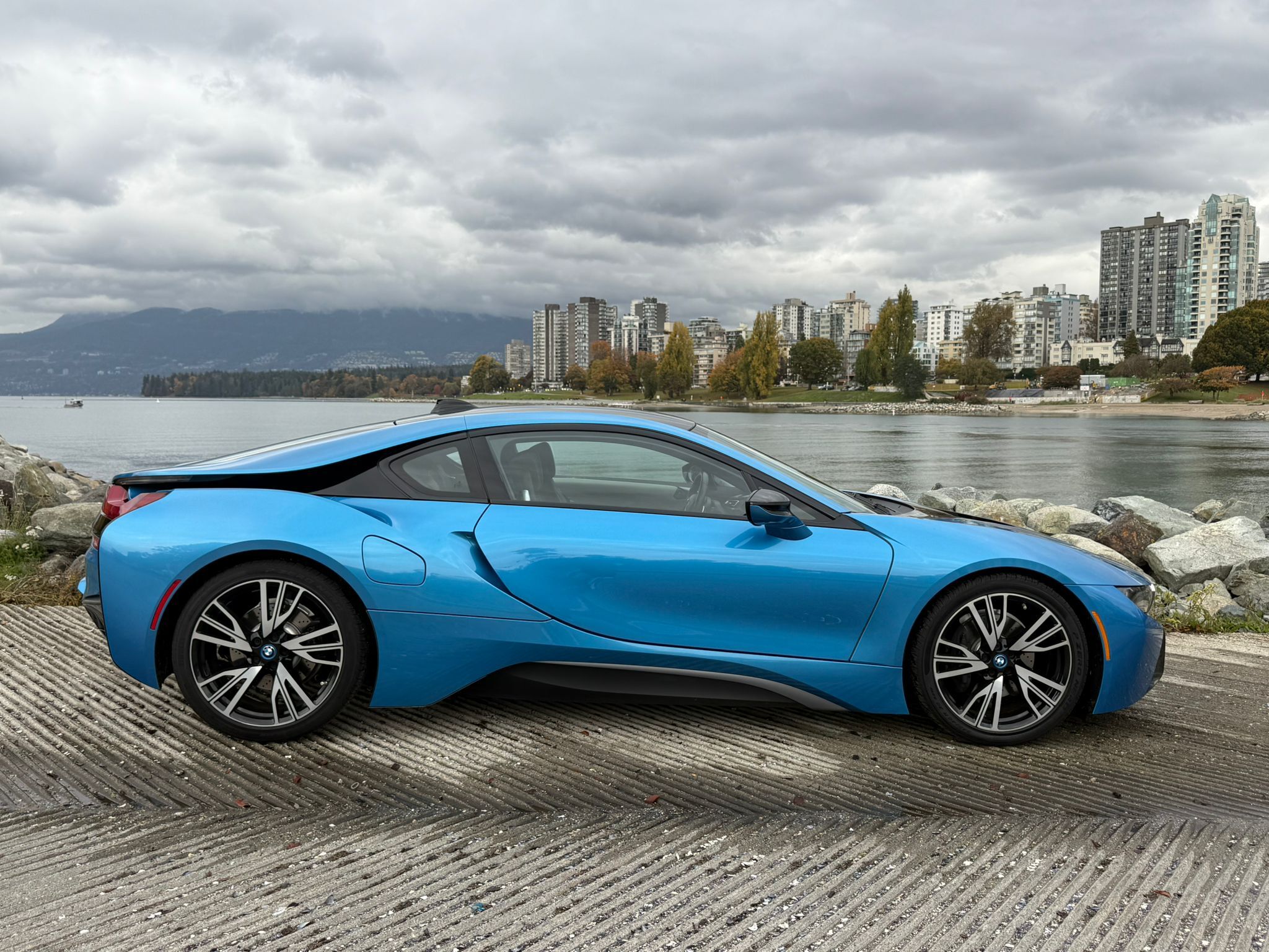 2015 BMW i8