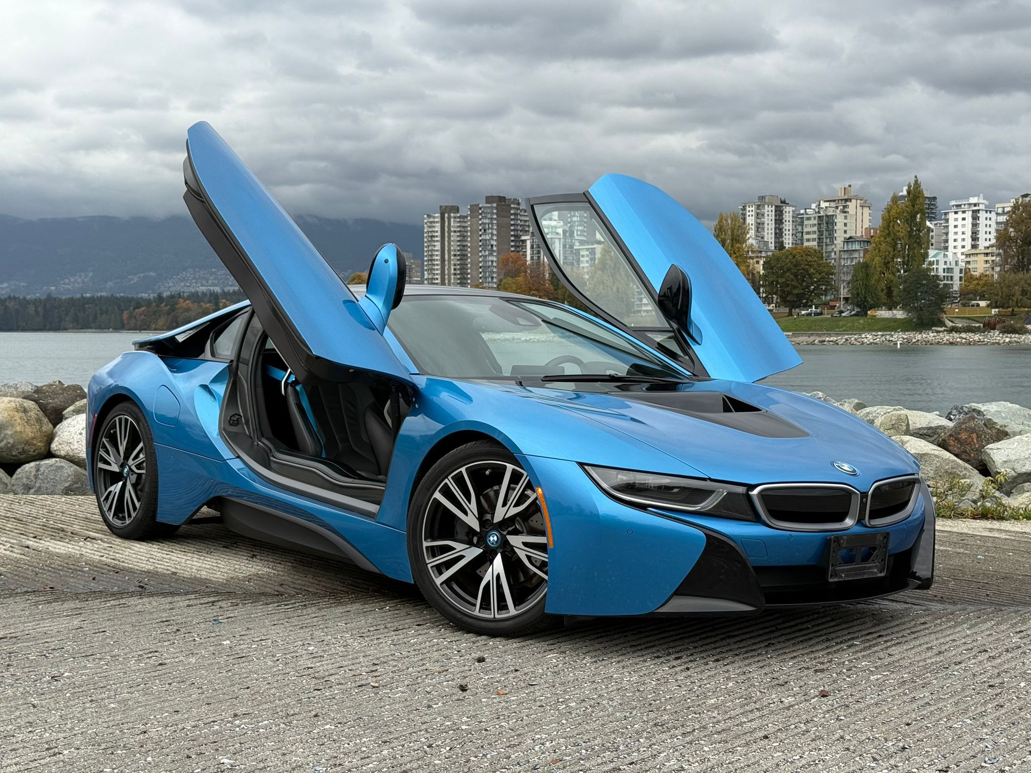 2015 BMW i8