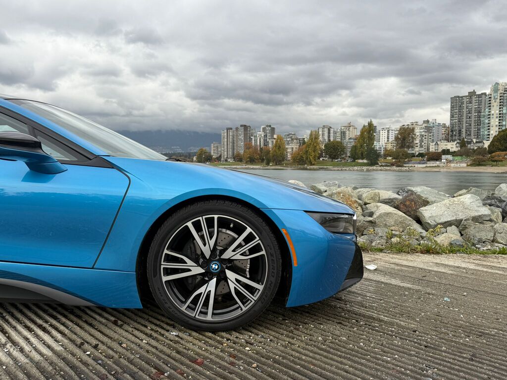 2015 BMW i8 Low kms, collector car; fully inspected clean!, 温哥华, 全款车