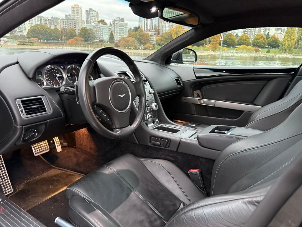 2010 Aston Martin DB9 excellent condition, no accident; low kms!!!, 温哥华, 全款车