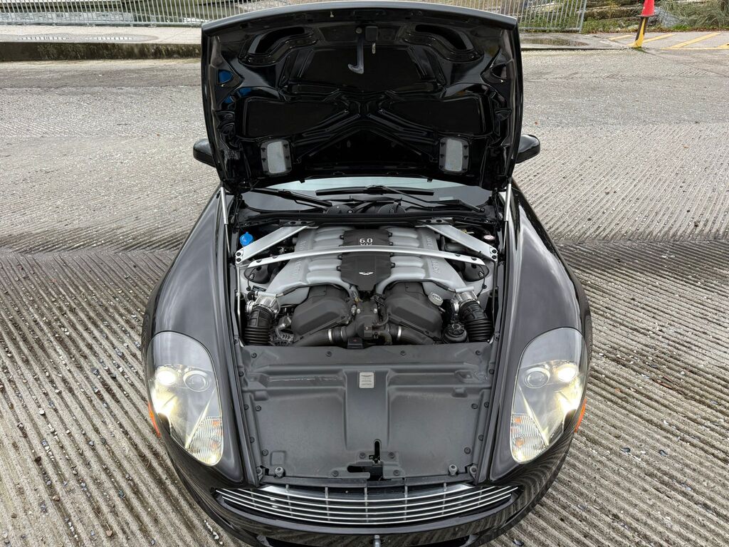 2010 Aston Martin DB9 excellent condition, no accident; low kms!!!, 温哥华, 全款车