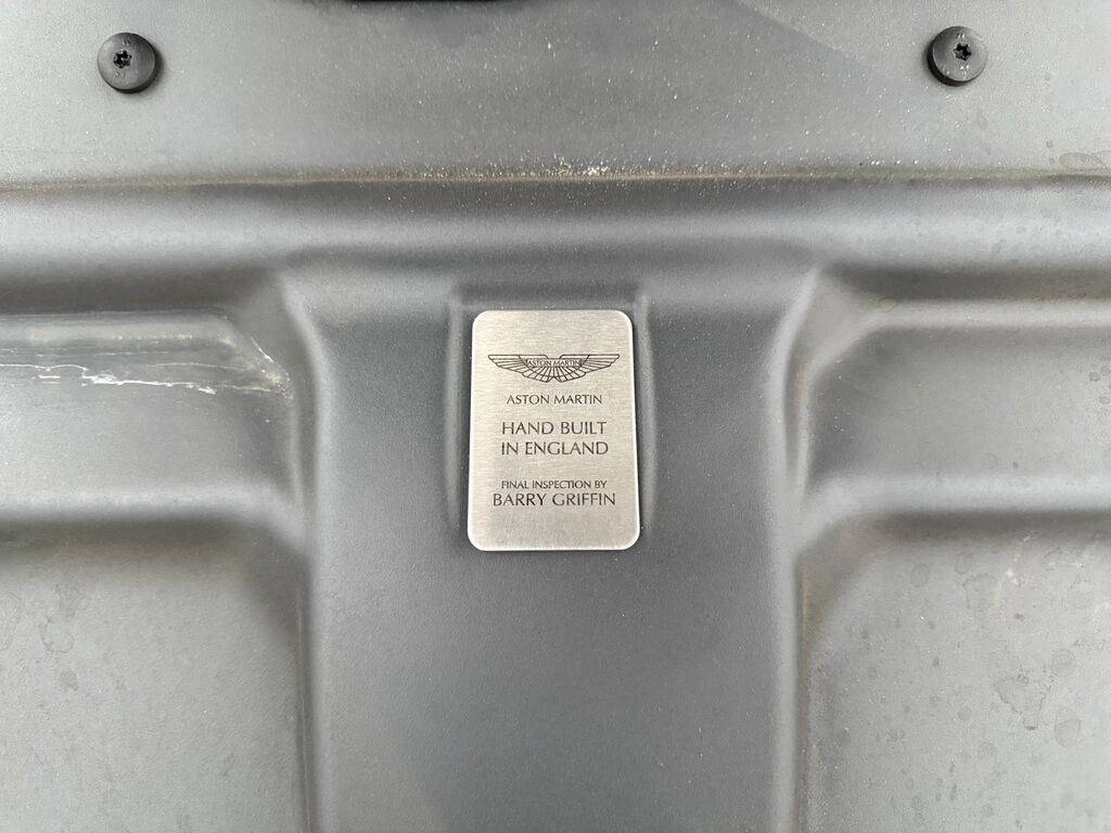 2010 Aston Martin DB9 excellent condition, no accident; low kms!!!, 温哥华, 全款车