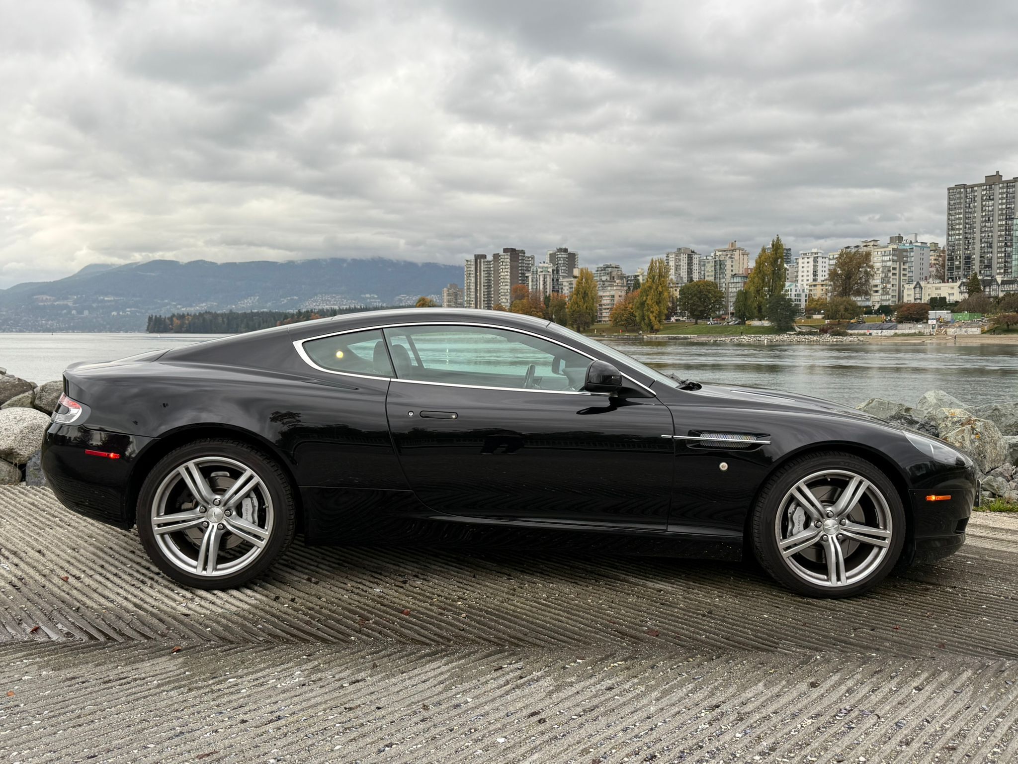 2010 Aston Martin DB9