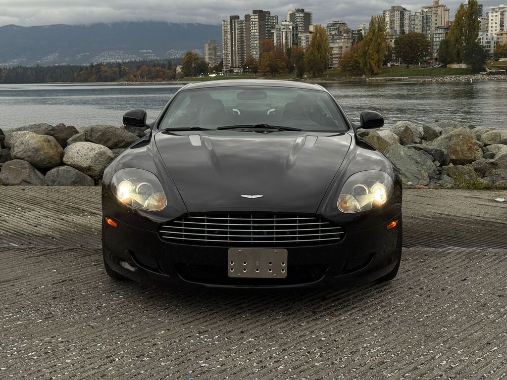 2010 Aston Martin DB9 excellent condition, no accident; low kms!!!, 温哥华, 全款车
