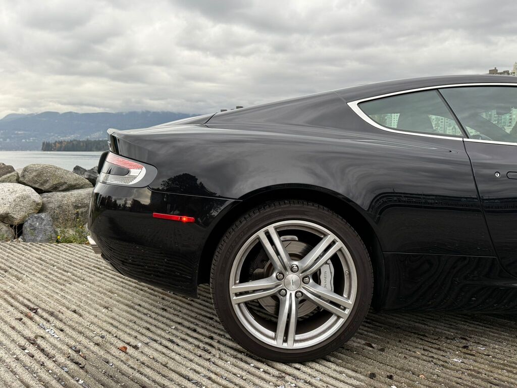 2010 Aston Martin DB9 excellent condition, no accident; low kms!!!, 温哥华, 全款车