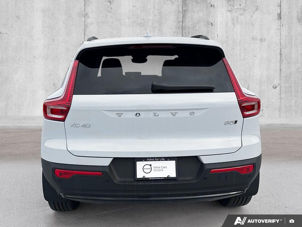 2026 Volvo XC40