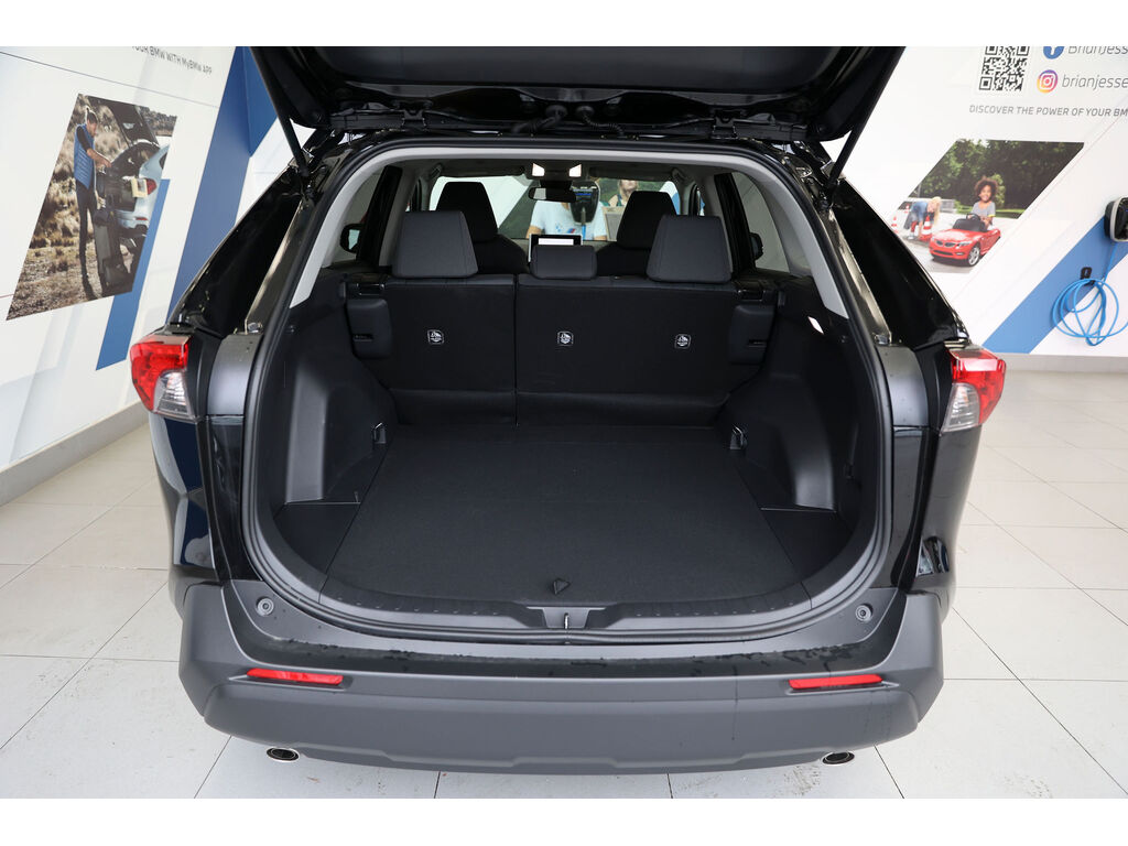 2025 Toyota RAV4 LE, 温哥华, 全款车