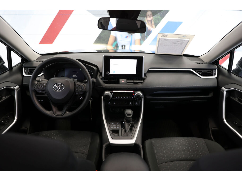 2025 Toyota RAV4 LE, 温哥华, 全款车