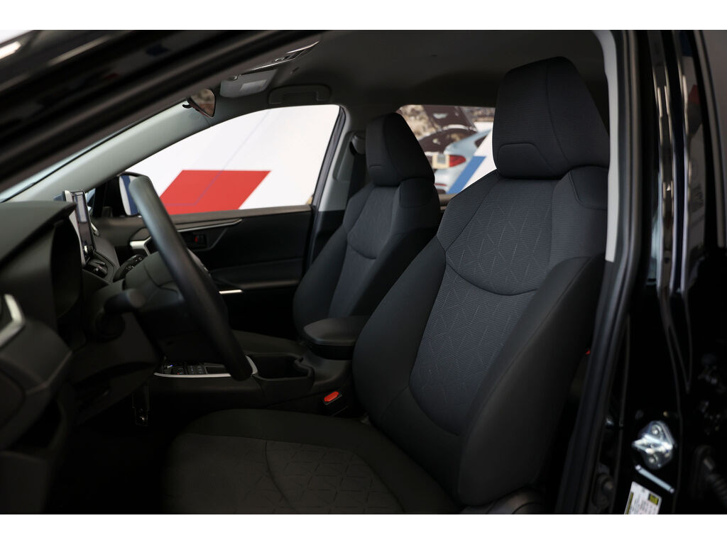 2025 Toyota RAV4 LE, 温哥华, 全款车