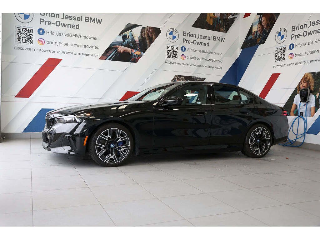 2025 BMW i5 xDrive40, 温哥华, 全款车