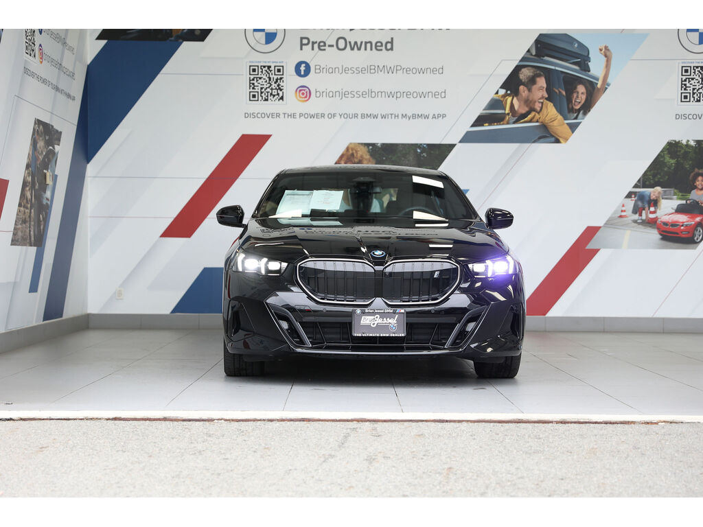 2025 BMW i5 xDrive40, 温哥华, 全款车