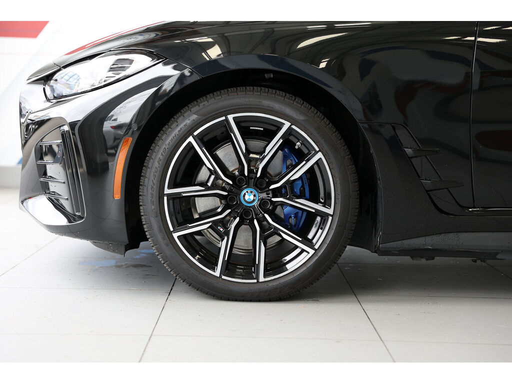 2024 BMW i4 xDrive40, 温哥华, 全款车