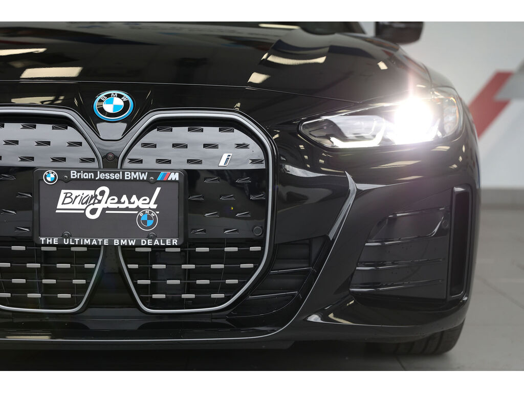 2024 BMW i4 xDrive40, 温哥华, 全款车