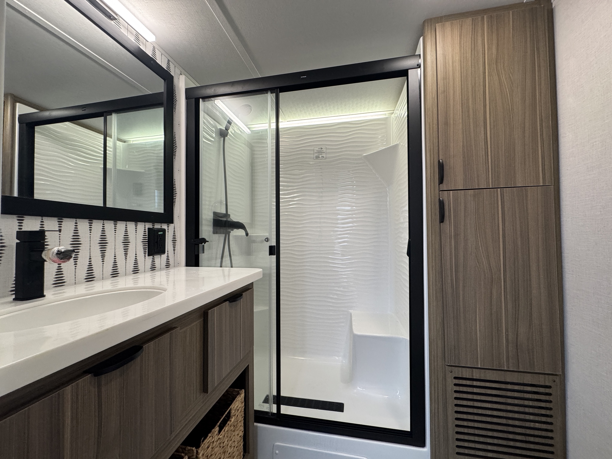 2026 Salem by Forest River Villa 42 DL