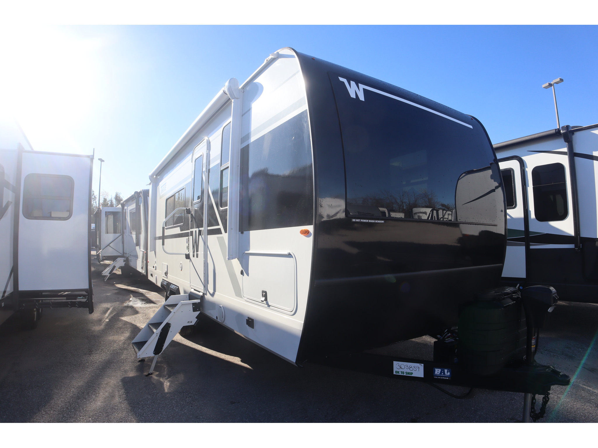 2026 Winnebago Thrive