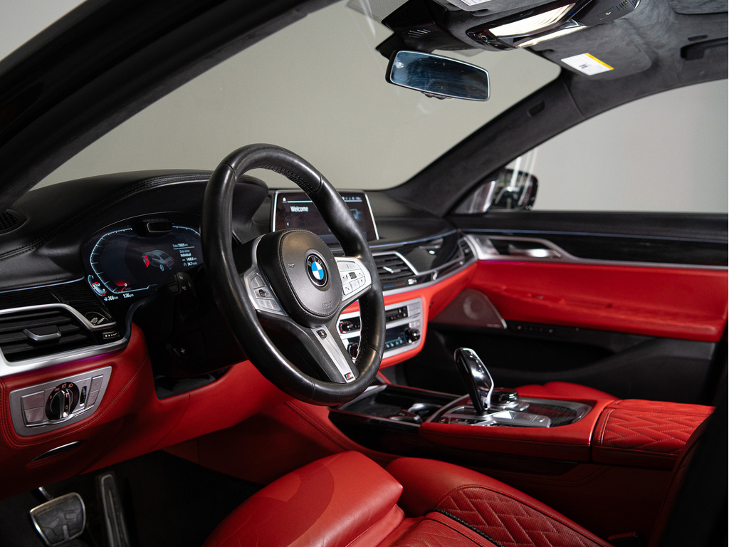 2020 BMW 750i xDrive, 多伦多, 全款车