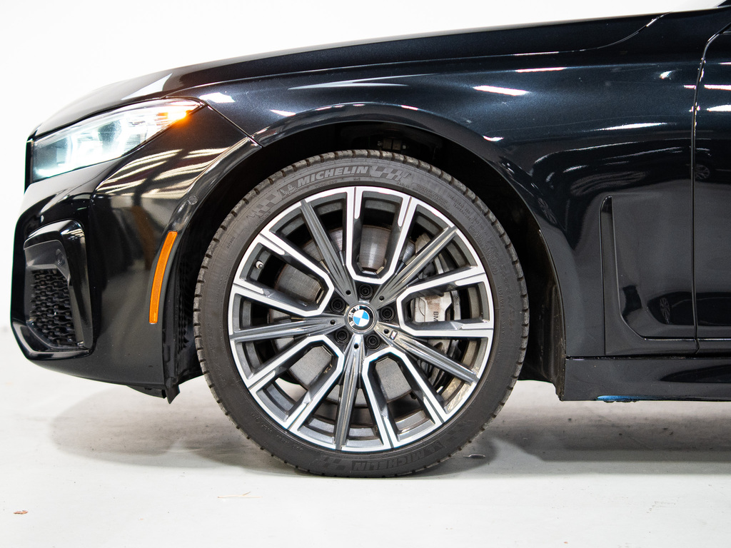 2020 BMW 750i xDrive, 多伦多, 全款车