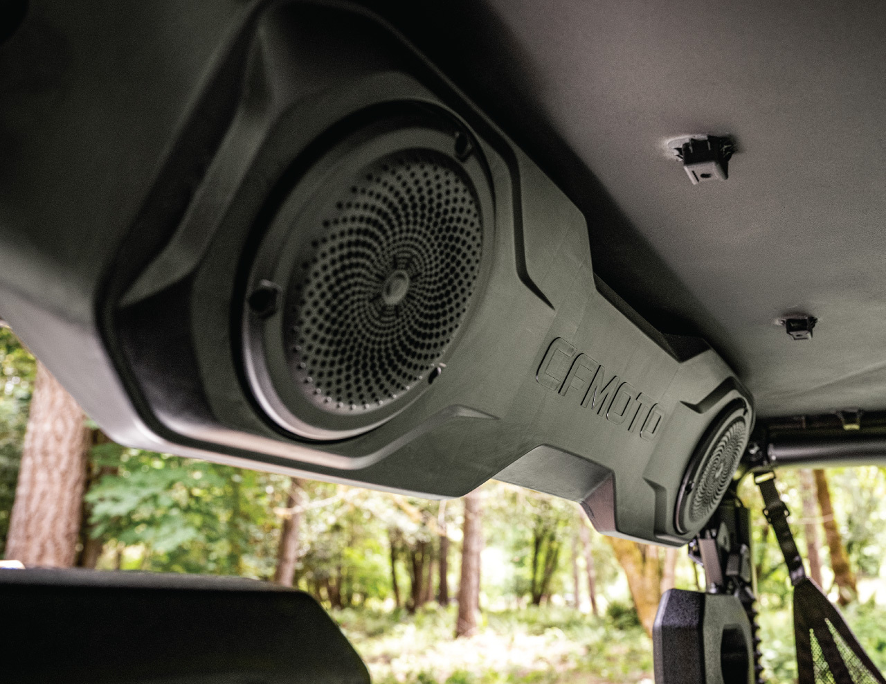 2026 CFMOTO UForce U10 Pro Highland XL avec chenille