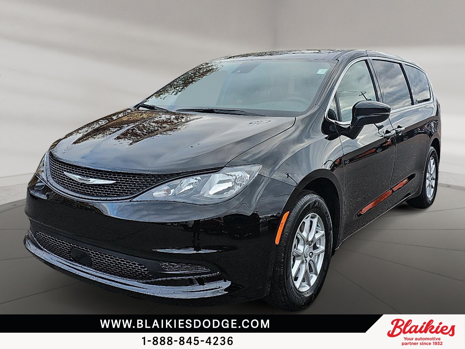 2026 Chrysler Grand Caravan SXT FWD