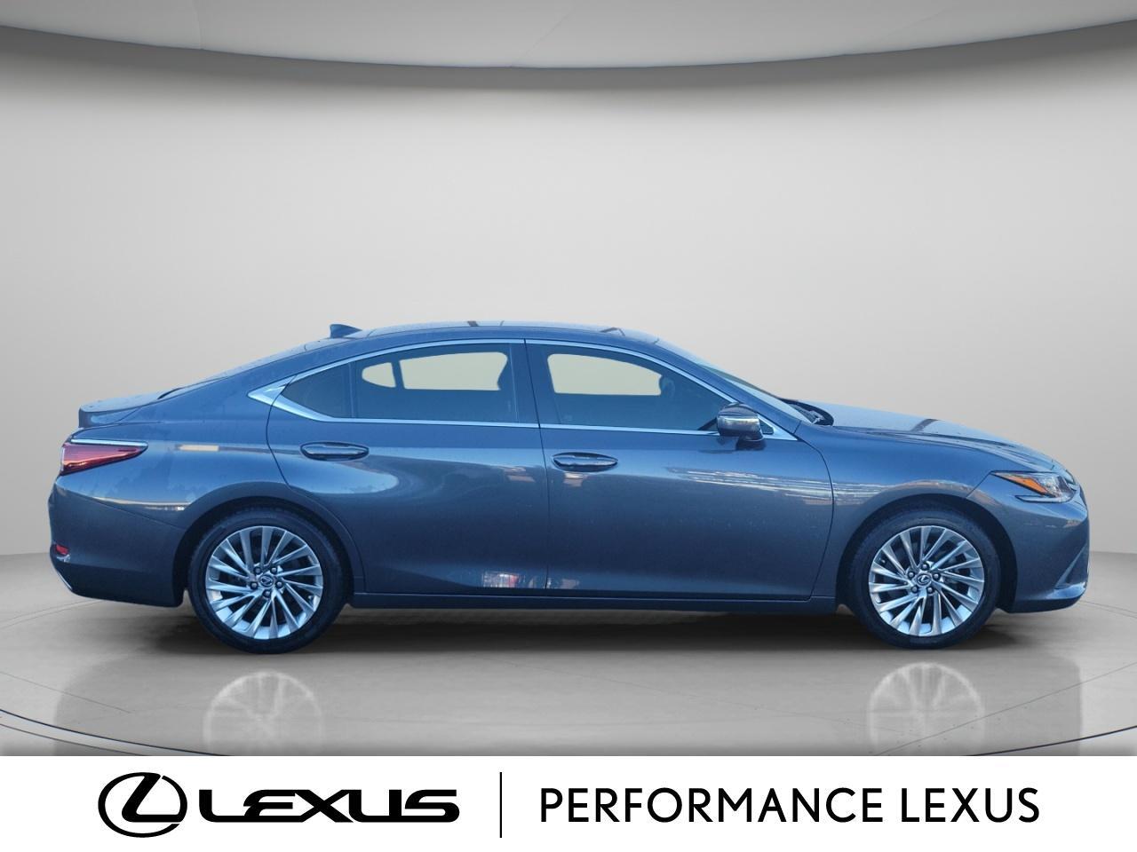 2022 Lexus ES