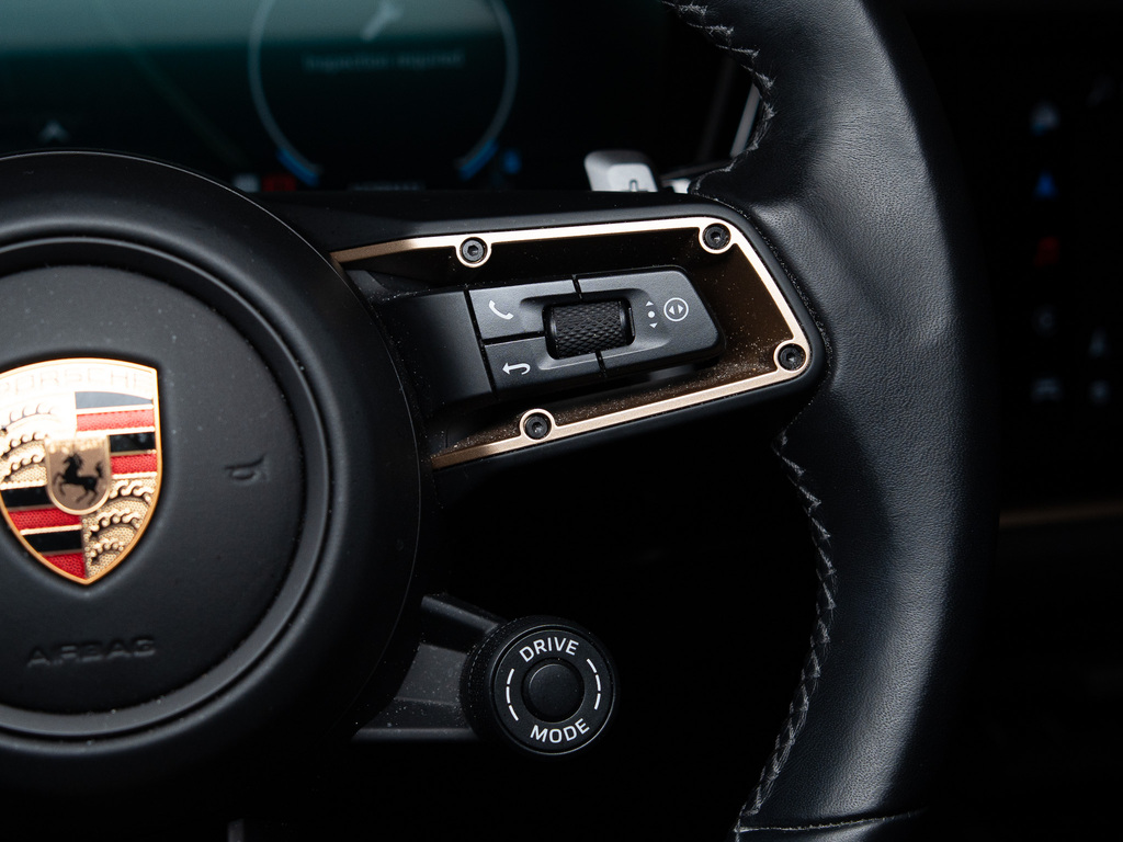 2024 Porsche Cayenne Coupe COUPE   PREMIUM PLUS PKG   CARBON FIBRE   21 IN, 多伦多, 全款车