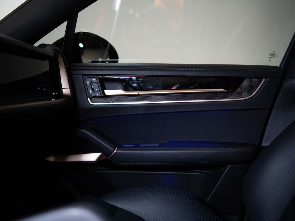 2024 Porsche Cayenne Coupe COUPE   PREMIUM PLUS PKG   CARBON FIBRE   21 IN, 多伦多, 全款车