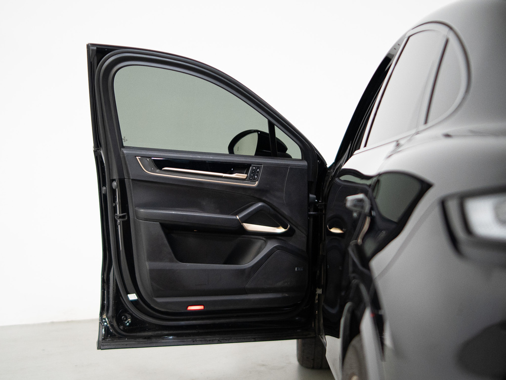 2024 Porsche Cayenne Coupe COUPE   PREMIUM PLUS PKG   CARBON FIBRE   21 IN, 多伦多, 全款车