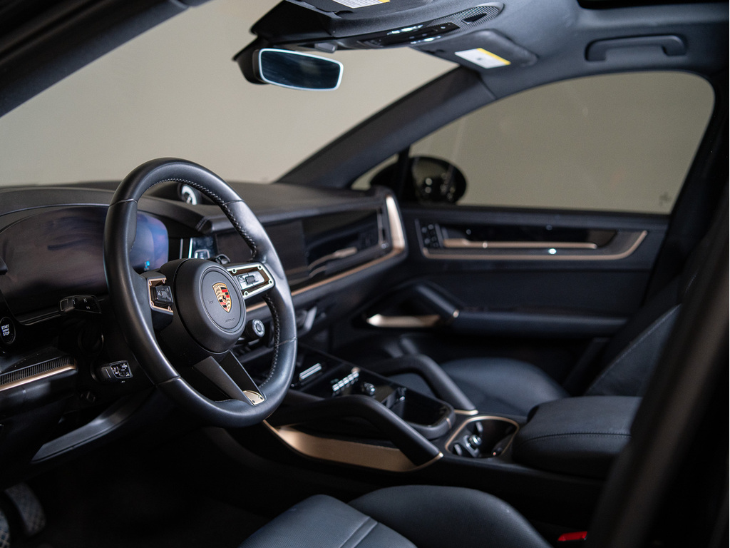 2024 Porsche Cayenne Coupe COUPE   PREMIUM PLUS PKG   CARBON FIBRE   21 IN, 多伦多, 全款车