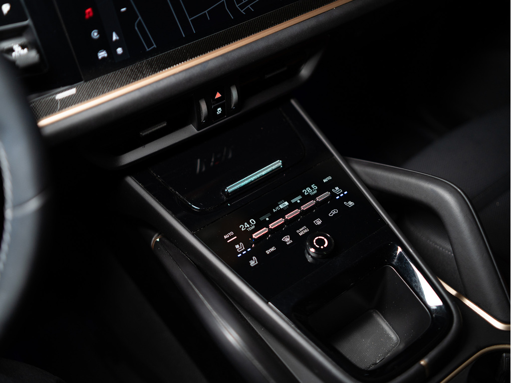 2024 Porsche Cayenne Coupe COUPE   PREMIUM PLUS PKG   CARBON FIBRE   21 IN, 多伦多, 全款车