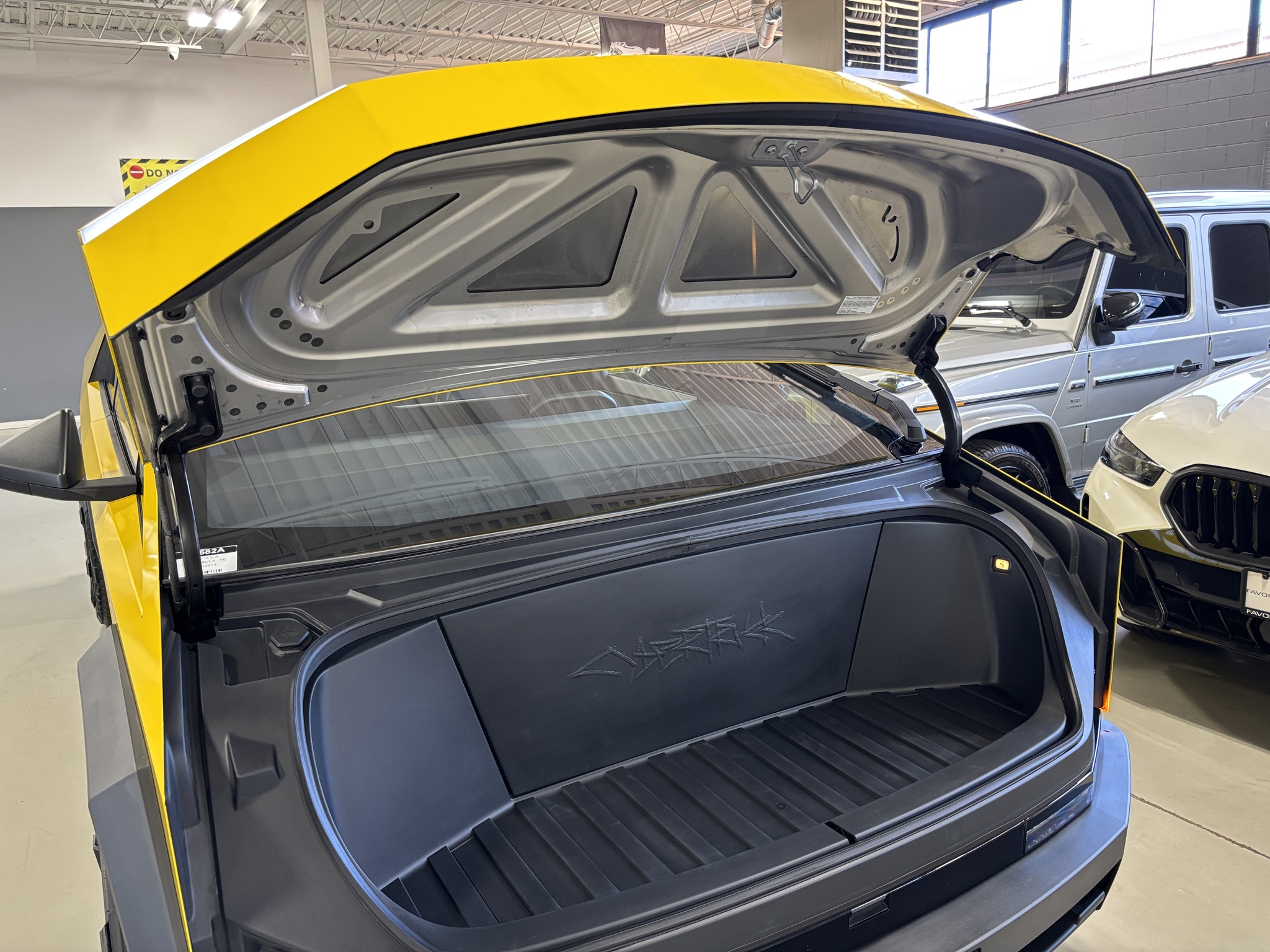 2024 Tesla Cybertruck