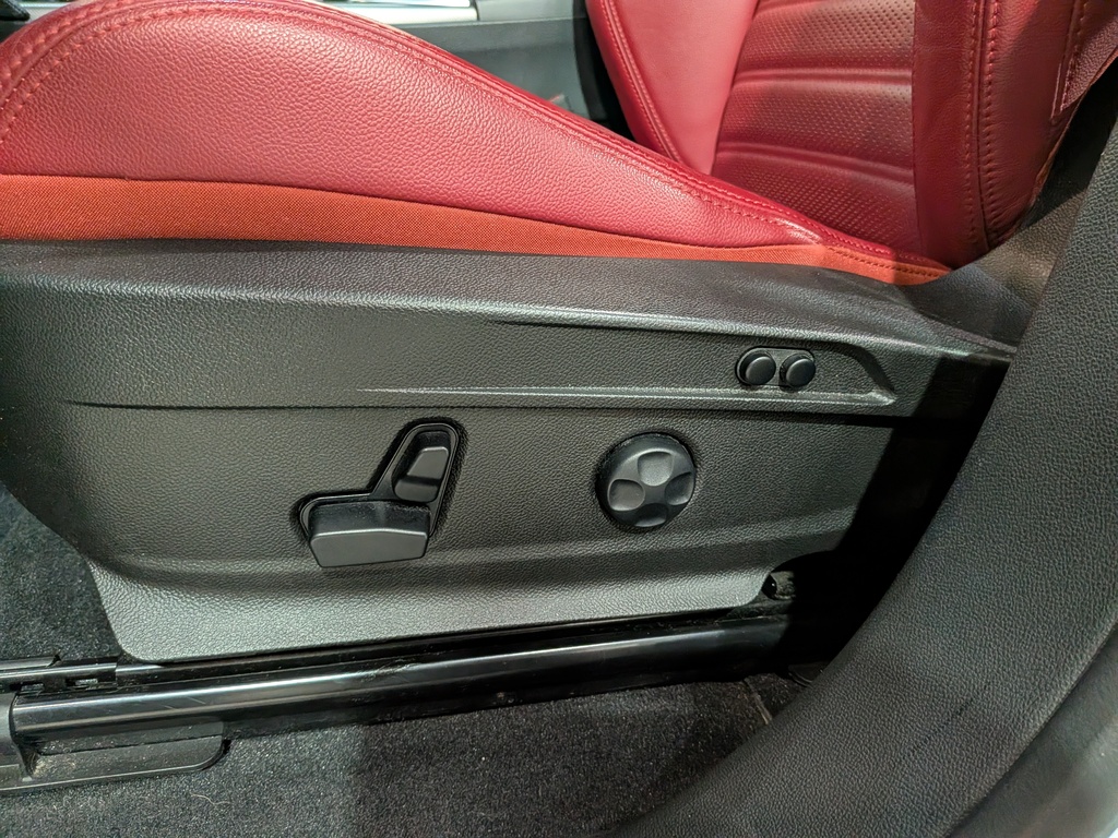 Alfa Romeo Stelvio 2023