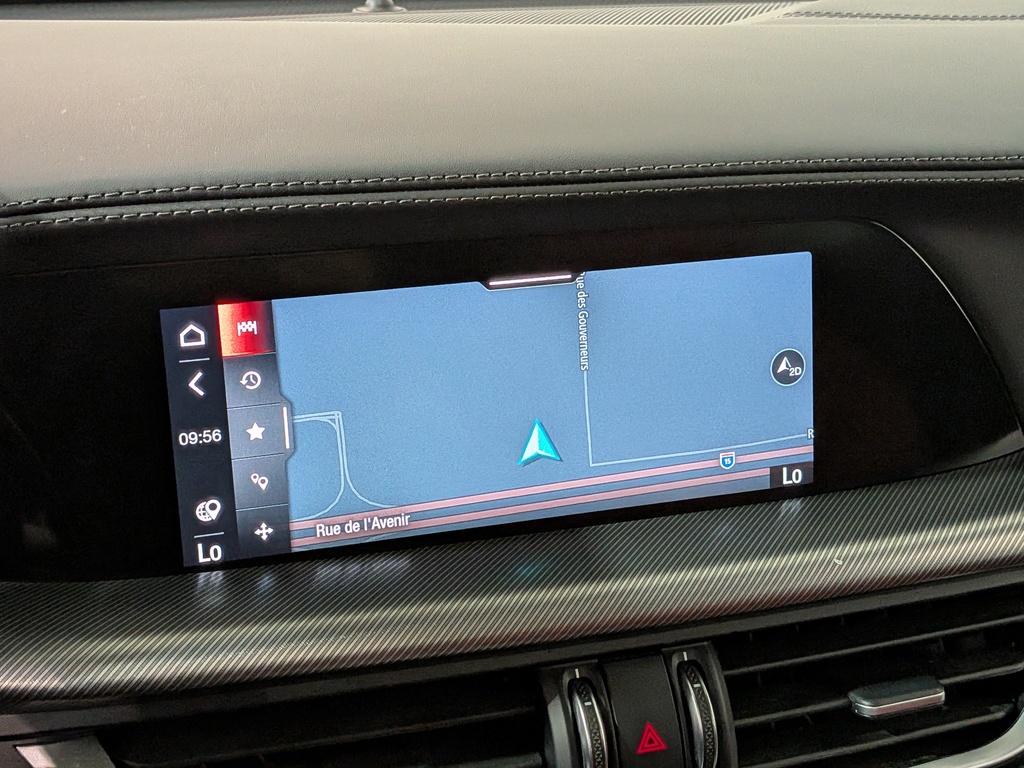 Alfa Romeo Stelvio 2023