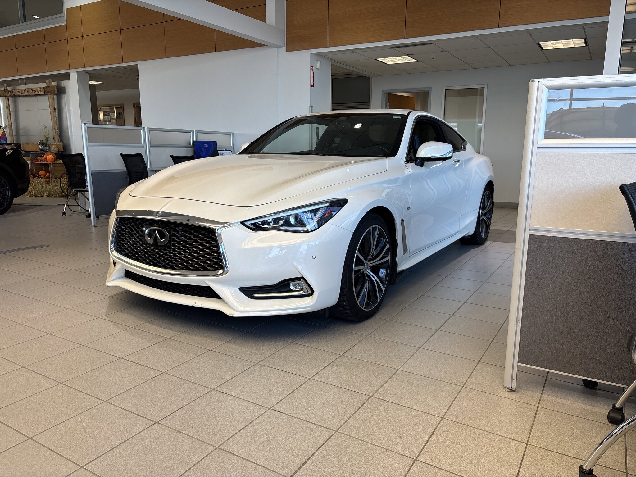 2017 Infiniti Q60