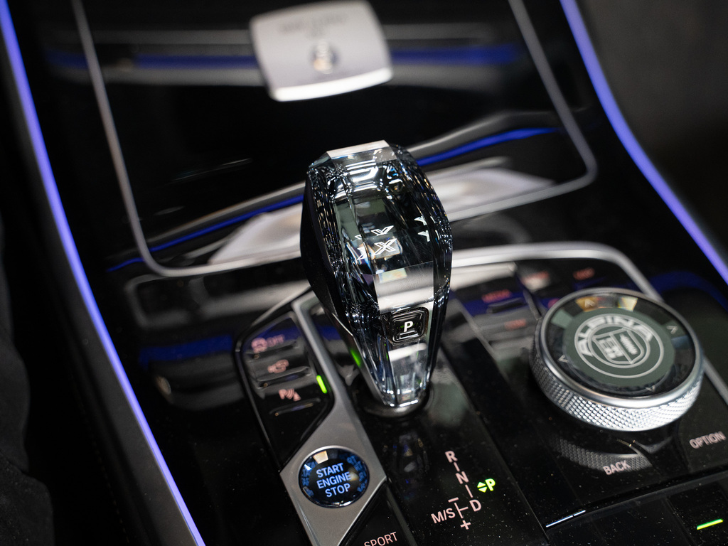 2022 BMW ALPINA XB7 ALPINA XB7   CRYSTAL SHIFTER   6 PASS   23 IN, 多伦多, 全款车