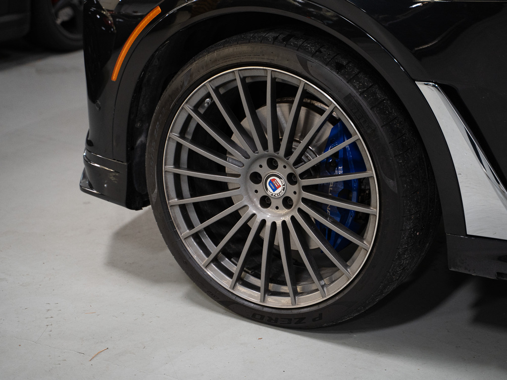 2022 BMW ALPINA XB7 ALPINA XB7   CRYSTAL SHIFTER   6 PASS   23 IN, 多伦多, 全款车