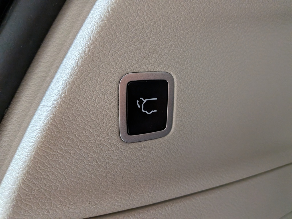 Chrysler Grand Caravan 2024