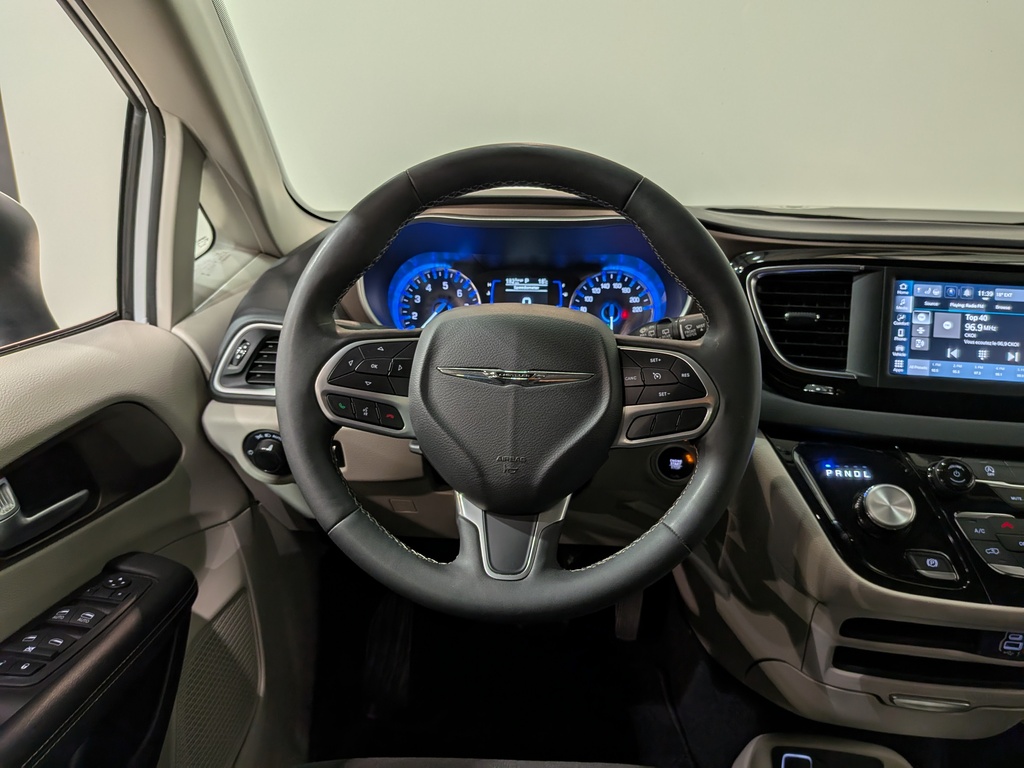 Chrysler Grand Caravan 2024