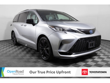 used 2022 Toyota Sienna car, priced at $46,998