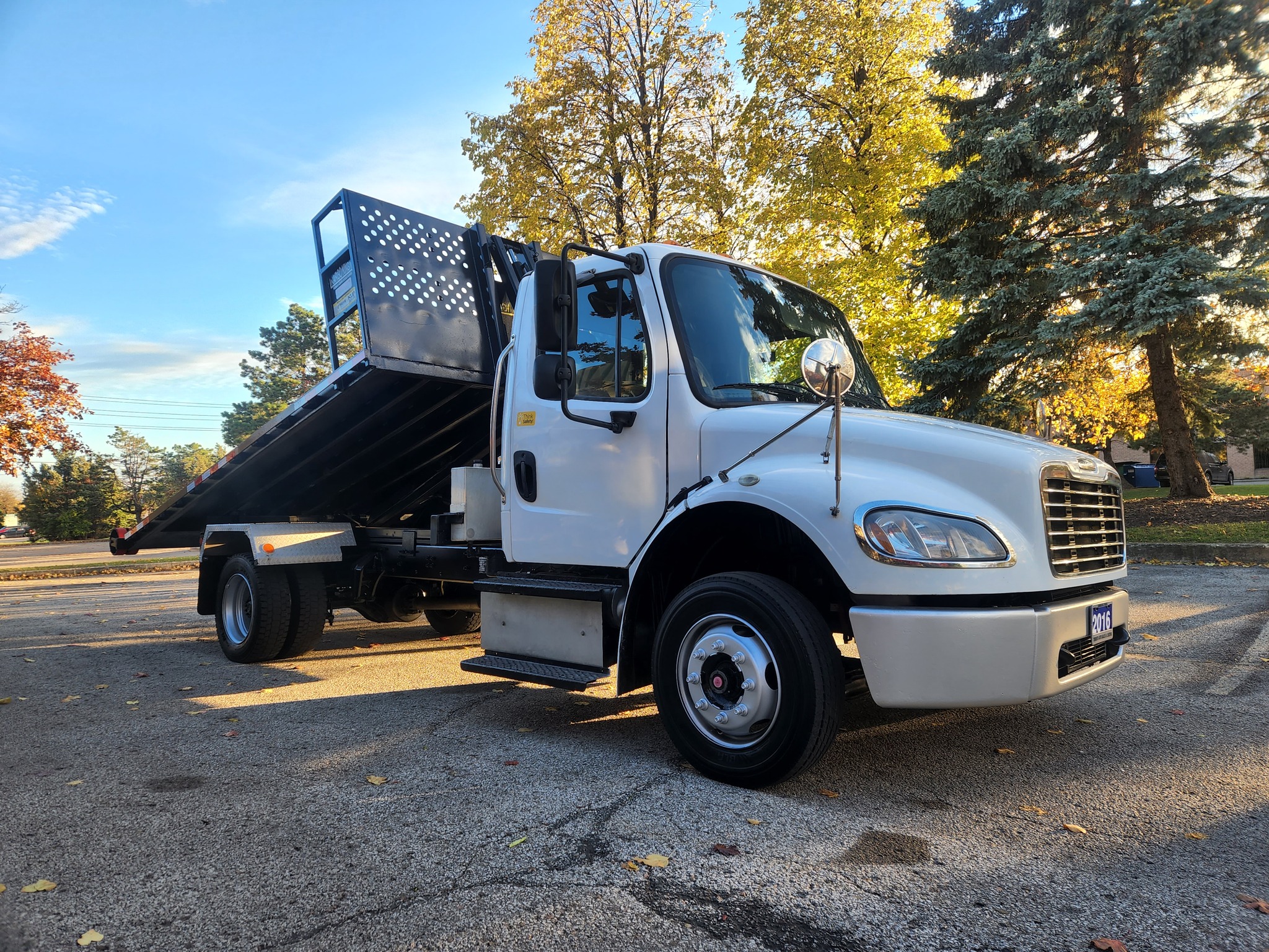 2016 Freightliner M2