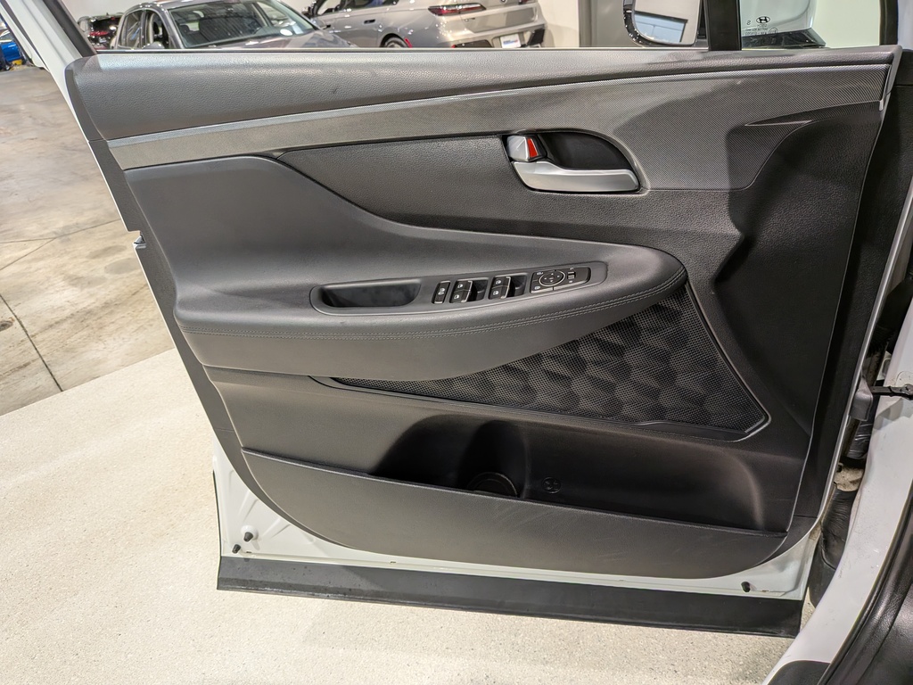 Hyundai Santa Fe 2023