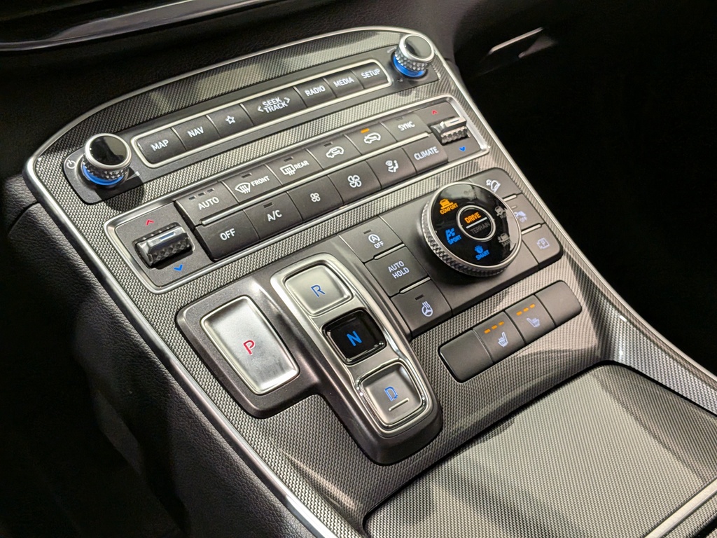 Hyundai Santa Fe 2023