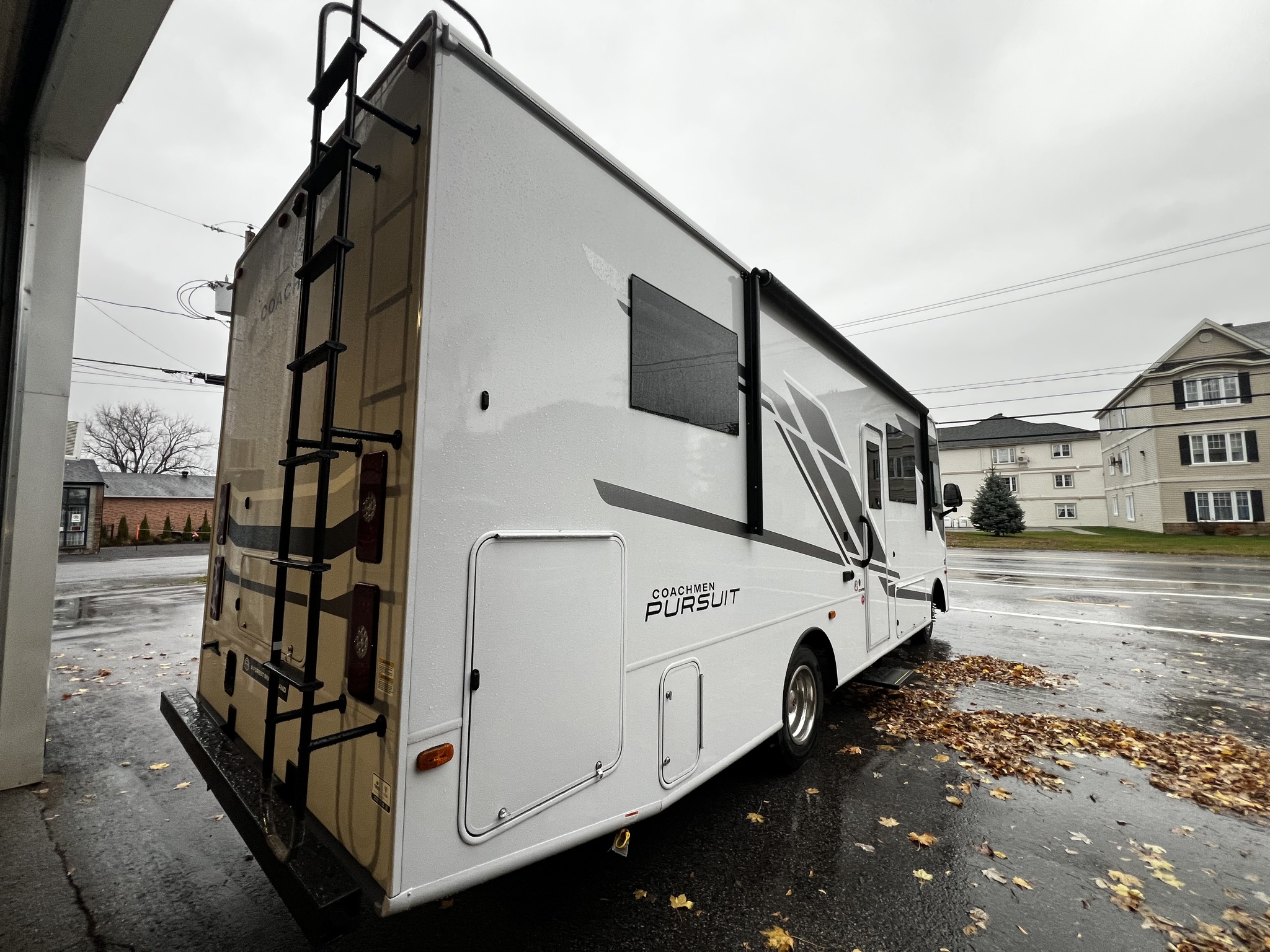 2026 Coachmen Pursuit