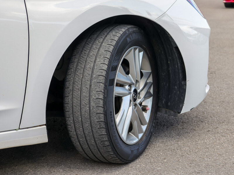 2020 Hyundai Elantra Sedan - Gallery image 6