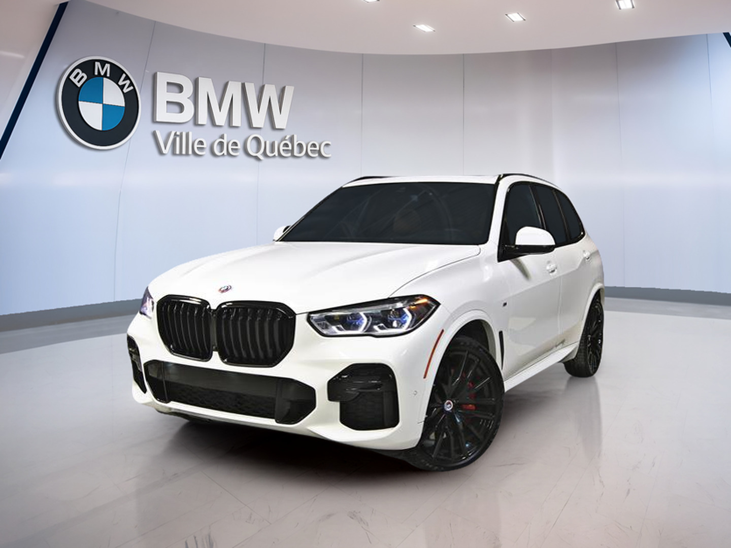 2023 BMW X5 M50i Premium Essential Package