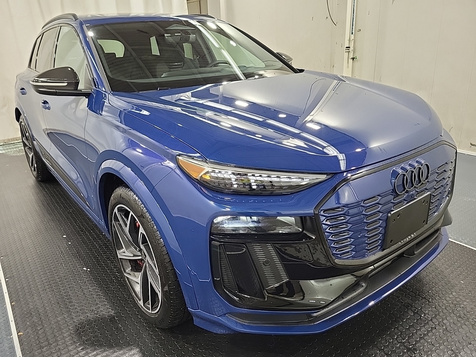 2025 Audi SQ6 e-tron
