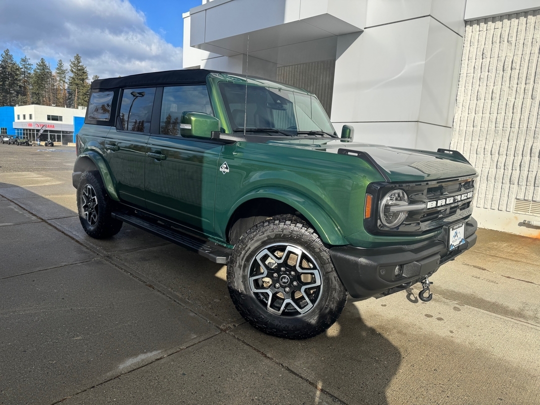 2023 Ford Bronco OUTER BANKS AFTERMARKET WINCH, 10 PLY TIRES, 4 DOO