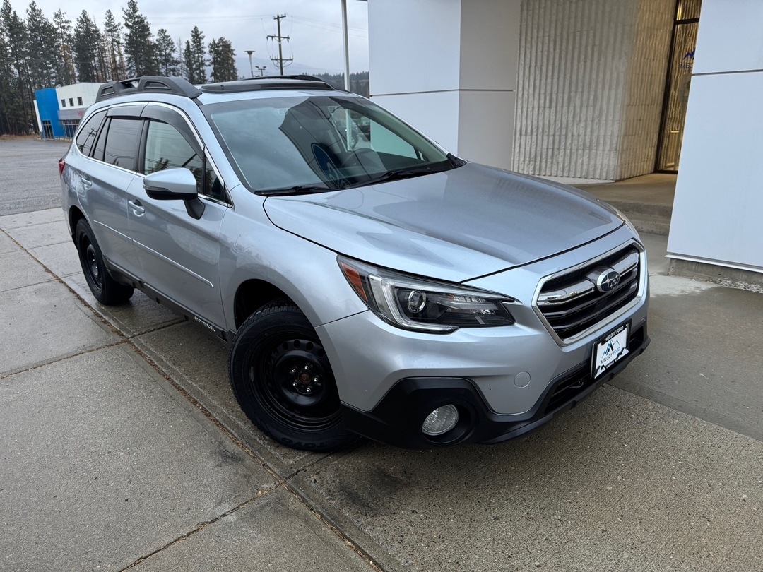 2019 Subaru Outback LIMITED AWD WITH X MODE, 2.5L BOXER ENGINE, HEATED