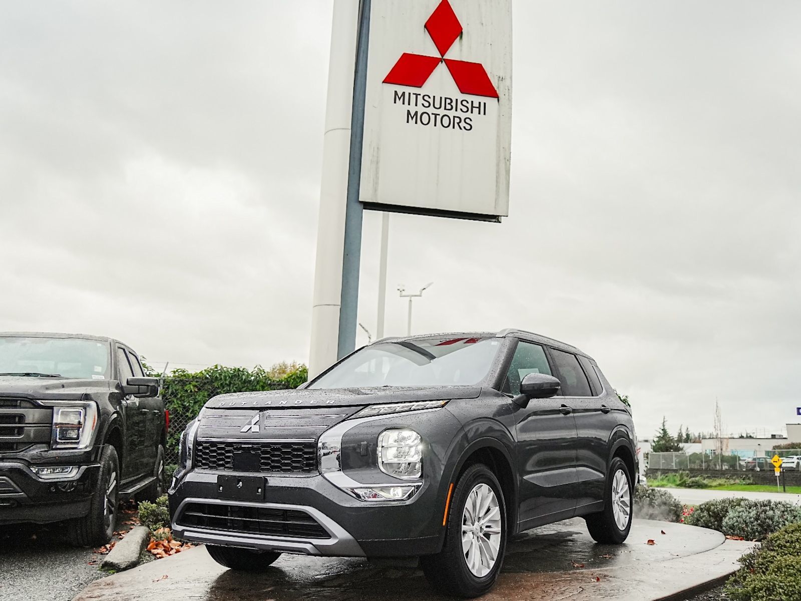 2025 Mitsubishi Outlander